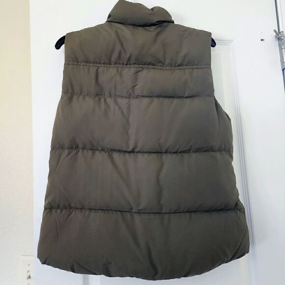 J. Crew toggle Puffer down vest M - Picture 2 of 3